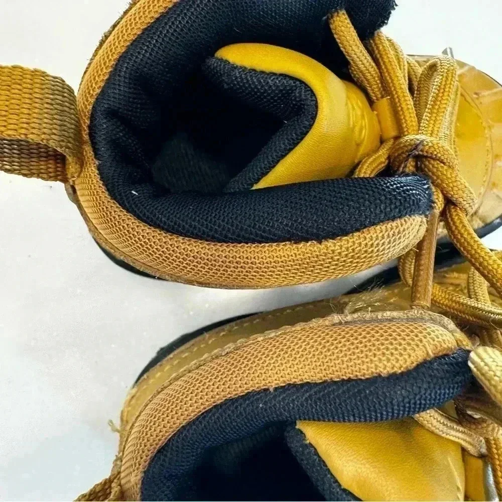 Nike Woodside High ACG Boots Sneakers 524874-703 Wheat Black Boys Shoes Size 5C